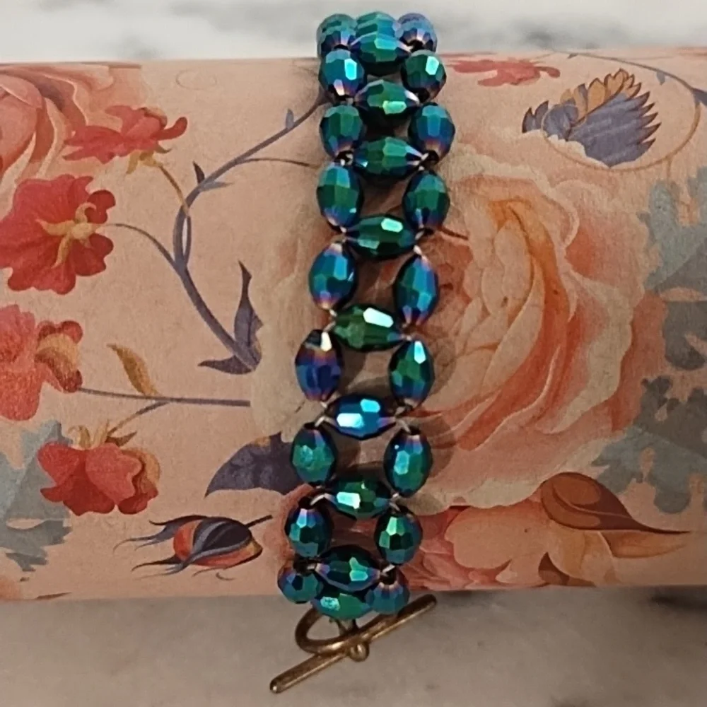 Vintage Brass Wire Woven Iridescent Green Faceted Beads Toggle Clasp